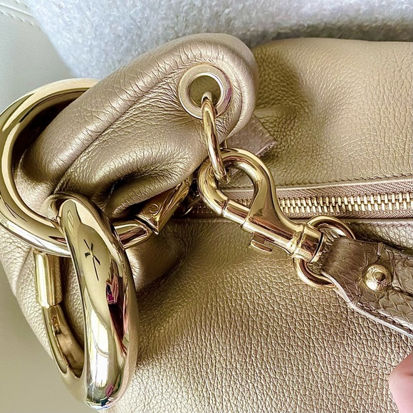 JIMMY CHOO Metallic Hobo Bag βοΈRARE COLORβοΈSALE β OFFERS WELCOMED β - Picture 11 of 16